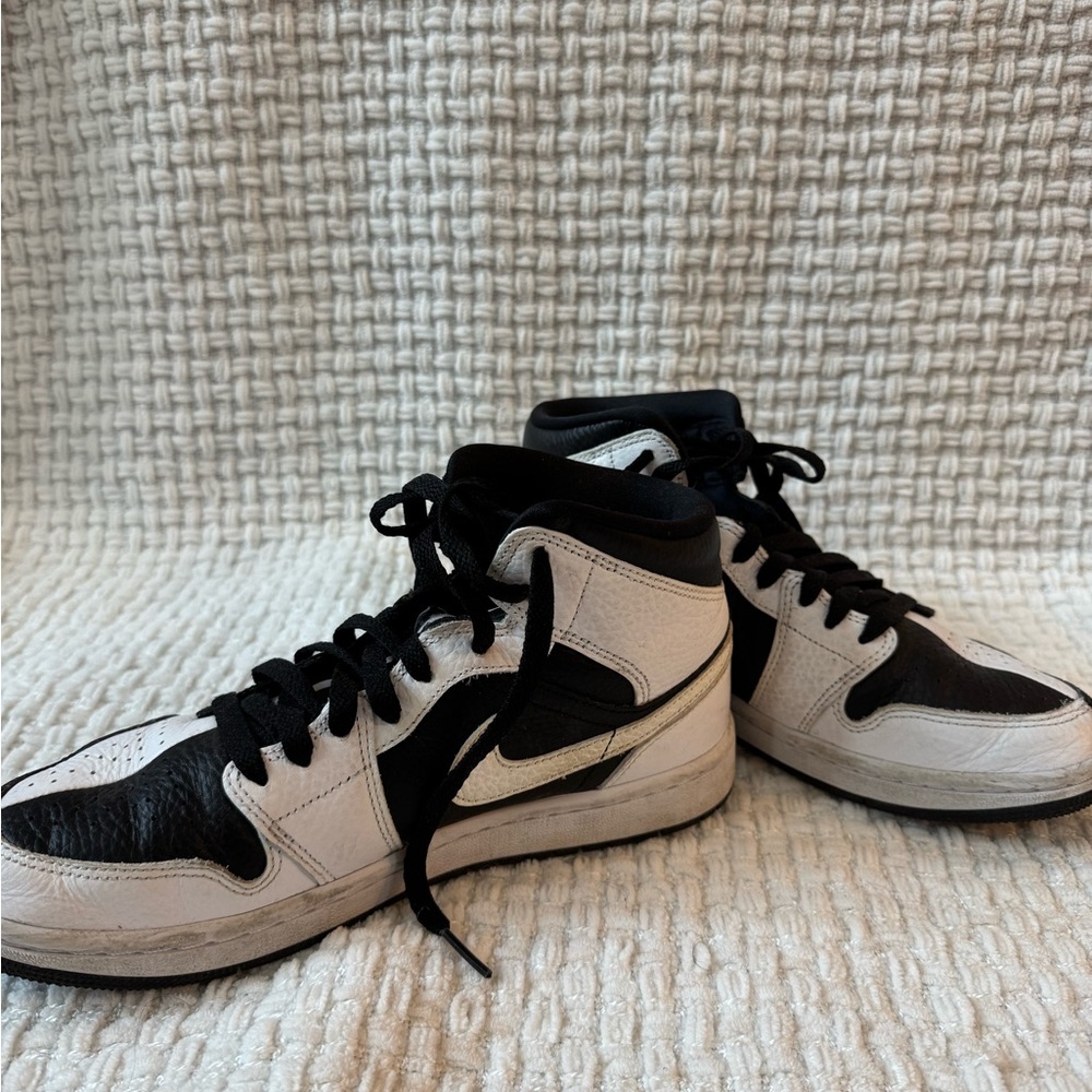 Jordan 1 Mid Split - Picture 7 of 8